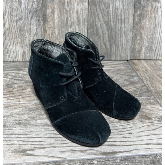 Toms Black Desert Wedge Ankle Bootie 300513 Suede Leather Size 7 Boho Casual - Picture 1 of 8